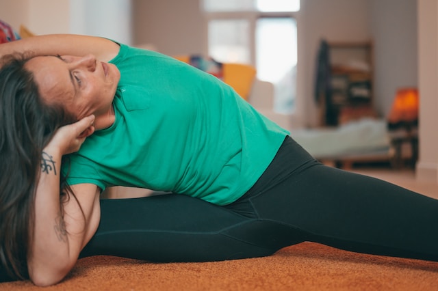 woman stretch aerial yoga tips